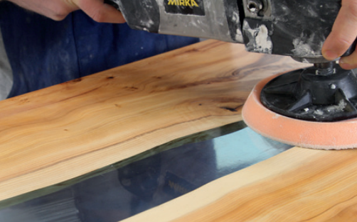 Read more about the article How to make an epoxy table