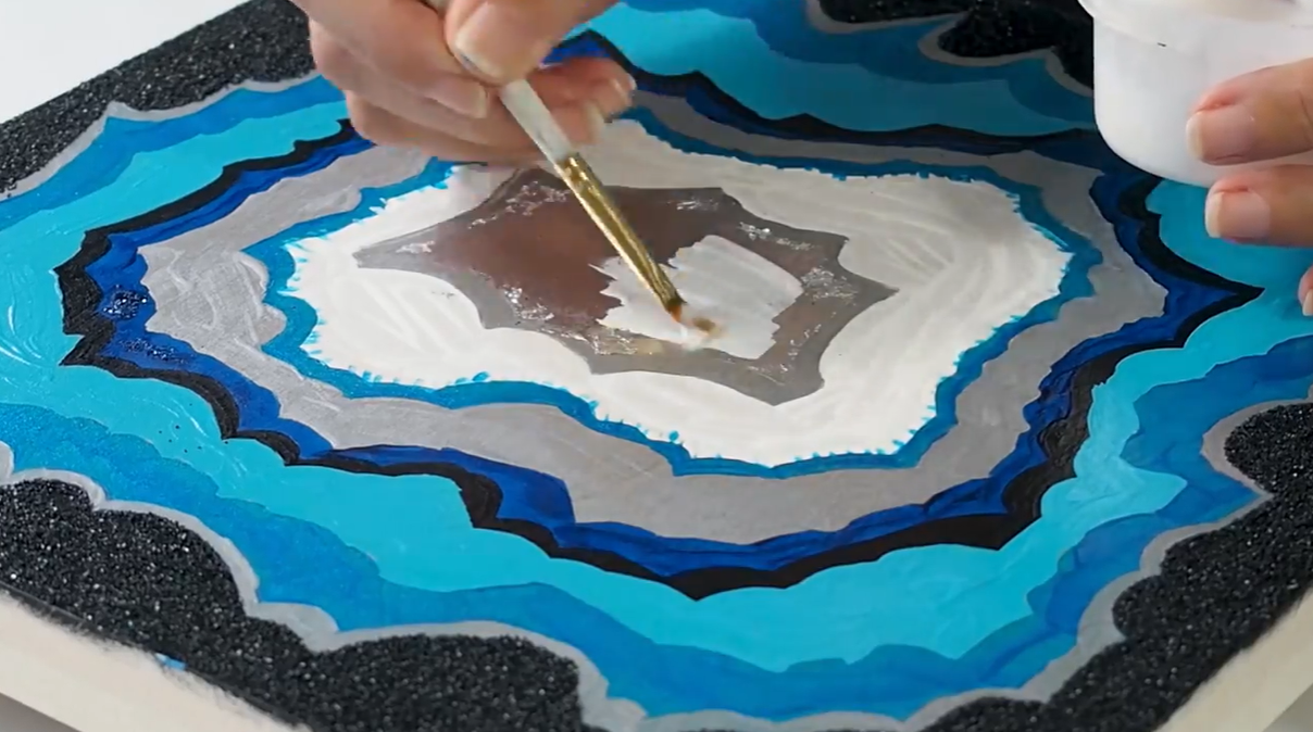 Read more about the article How to Make Resin Geodes: A Step-by-Step Guide
